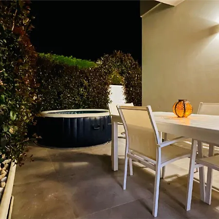 La Collina Di Montegrappa - Suites With Heated Private Pool - Suites With Shared Pool Tuglie Exterior photo