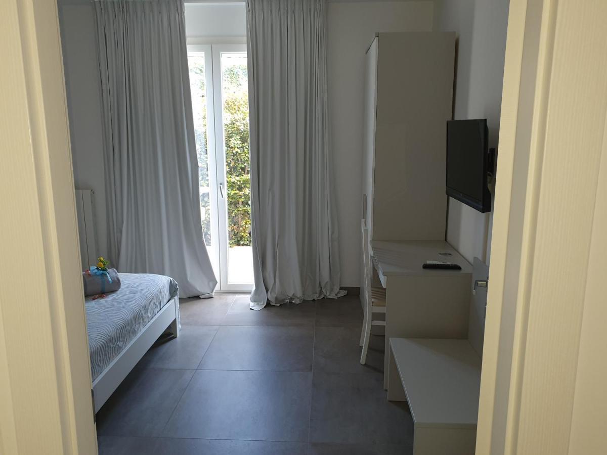 La Collina Di Montegrappa - With Heated Private Pool - With Shared Pool Appart hôtel Tuglie
