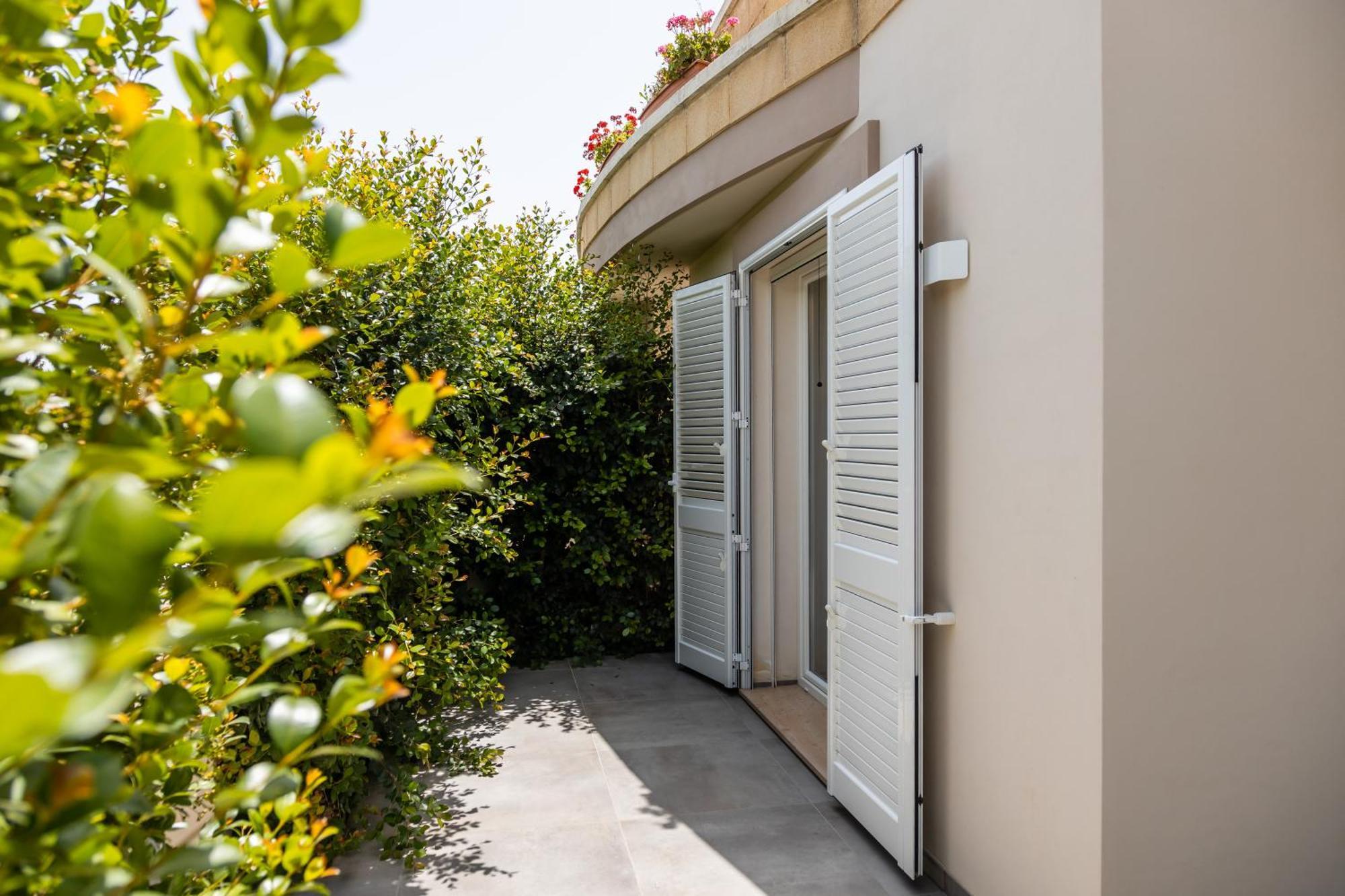 La Collina Di Montegrappa - With Heated Private Pool - With Shared Pool