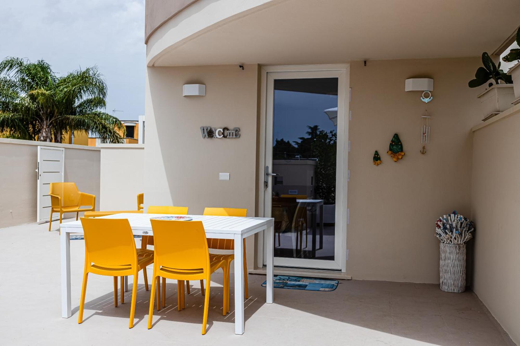 Appart hôtel La Collina Di Montegrappa - With Heated Private Pool - With Shared Pool Tuglie