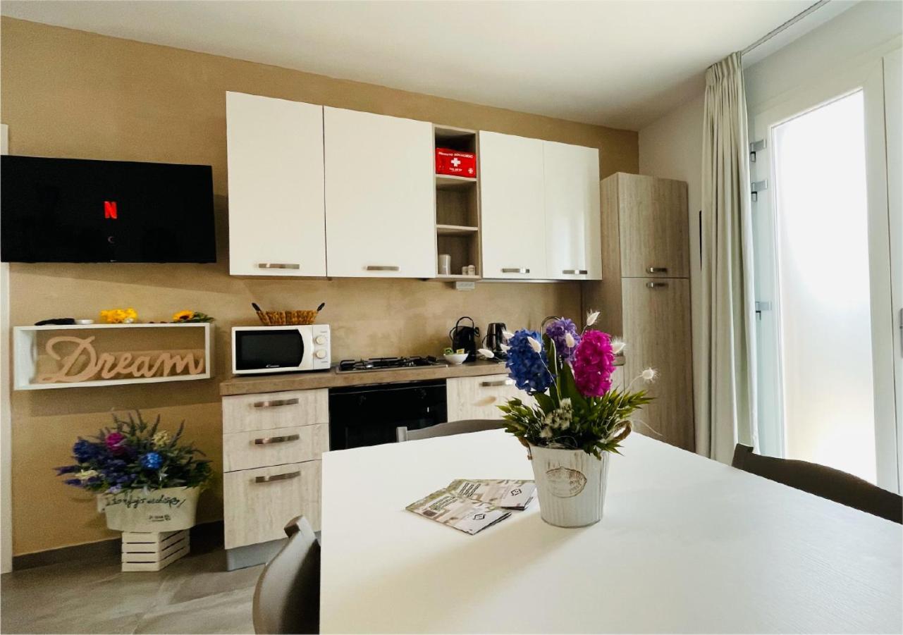 Appart hôtel La Collina Di Montegrappa - With Heated Private Pool - With Shared Pool Tuglie