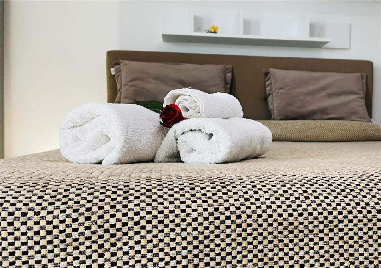 La Collina Di Montegrappa - With Heated Private Pool - With Shared Pool